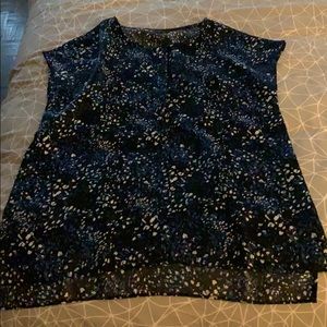 NWOT Banana Republic blue print blouse